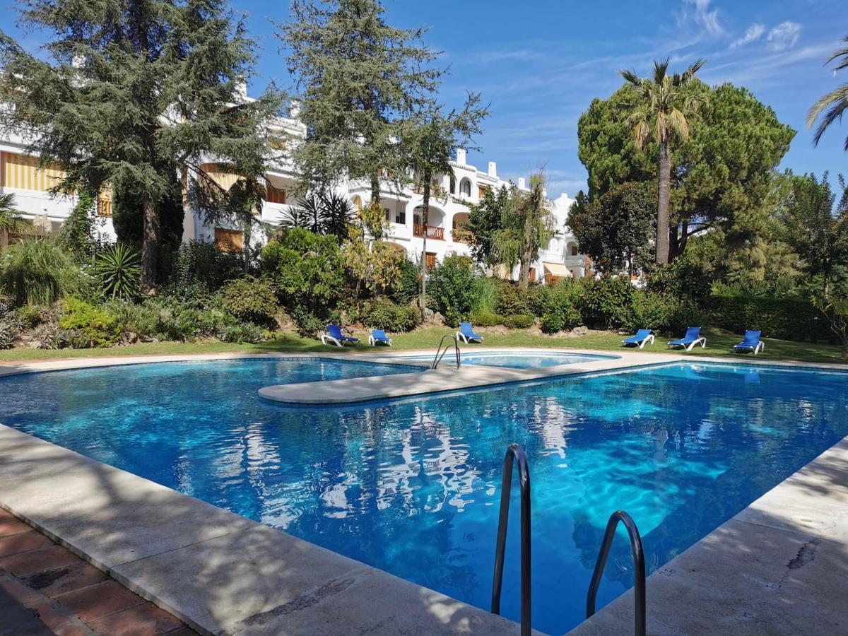 Nueva Andalucia - Penthouse Lägenhet Marbella Exteriör bild